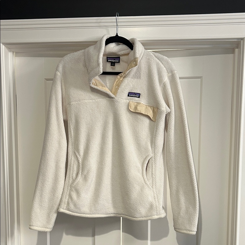 Patagonia Off-White Fleece Jacket
